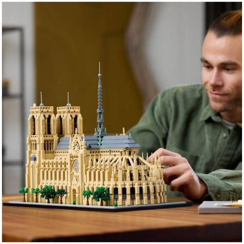 LEGO Architecture - Notre-Dame de Paris (21061)