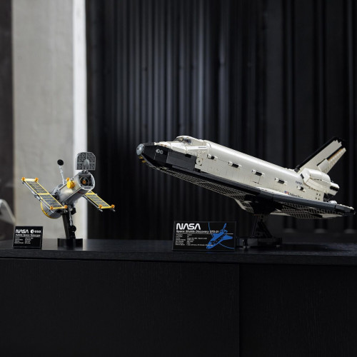 LEGO Creator - Transbordador Espacial Discovery de la NASA (10283)