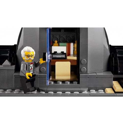 LEGO Icons - Natural History Museum (10326)