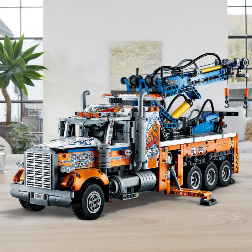 LEGO Technic - Camión Remolcador de Gran Tonelaje (42128)