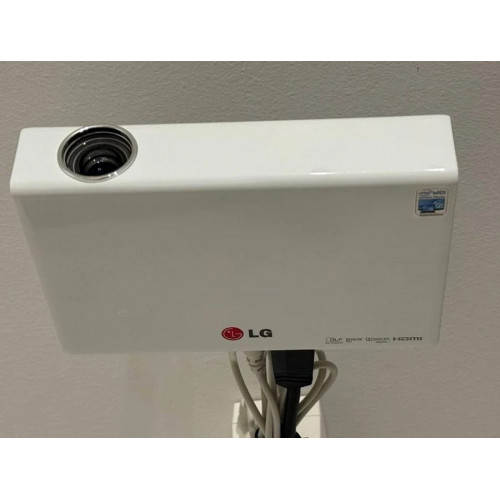LG PB62G proyector 720p