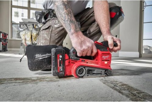Lijadora de banda 75mm M18 Fuel Milwaukee M18 FBTS75-0