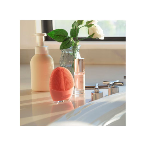 LUNA™ 4 - Dispositivo inteligente de limpieza facial y masaje reafirmante BALANCED SKIN FOREO Balanced skin