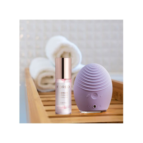 LUNA™ 4 - Dispositivo inteligente de limpieza facial y masaje reafirmante SENSITIVE SKIN FOREO Sensitive skin