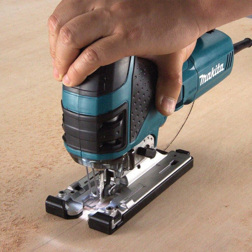 Makita 4351FCT
