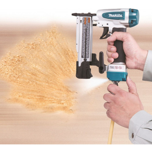 Makita AF353