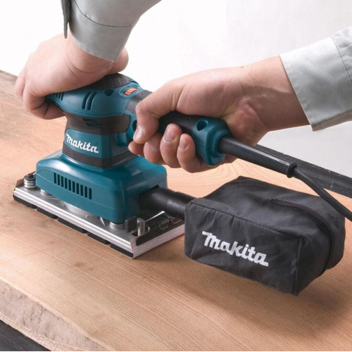 Makita BO3711J