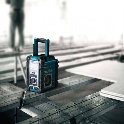 Makita DMR 112
