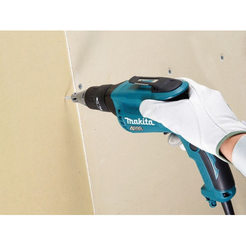 Makita FS4000
