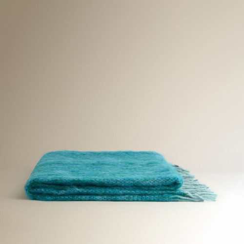 Manta decorativa mohair Diana Mantas Ezcaray Verde Agua