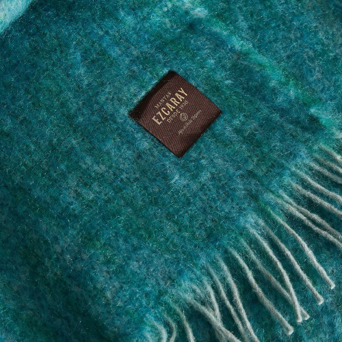 Manta decorativa mohair Diana Mantas Ezcaray Verde Agua