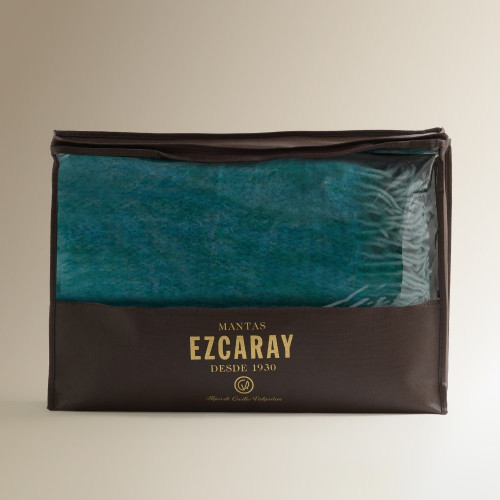 Manta decorativa mohair Diana Mantas Ezcaray Verde Agua