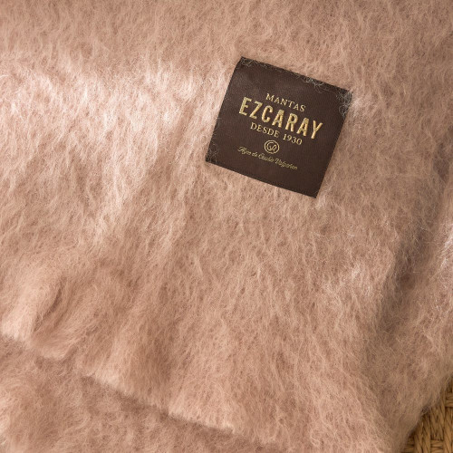 Manta decorativa Mohair Liso Mantas Ezcaray Rosa