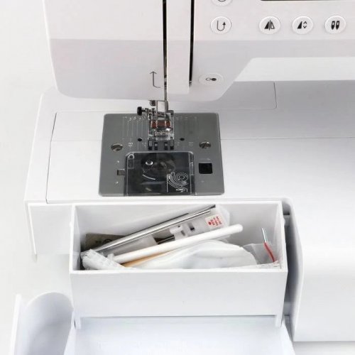Máquina de Coser Bernette Chicago 5