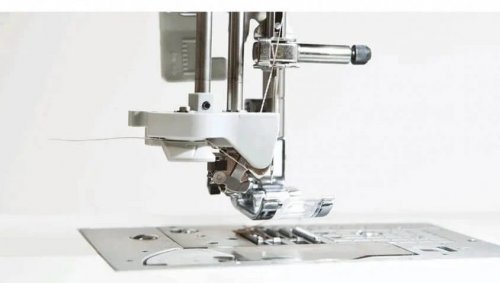 Máquina de coser Brother F410