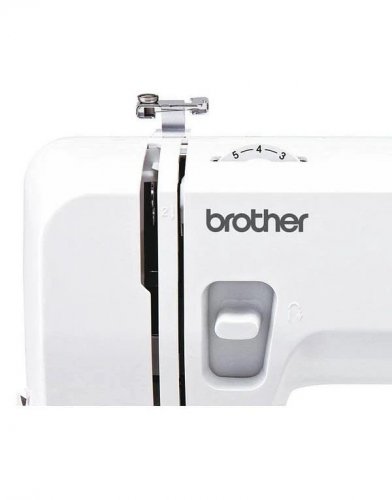 Máquina de coser Brother RL417