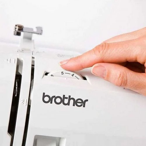Máquina de coser Brother RL417