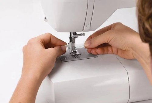 Máquina de coser Singer 6660 Starlet