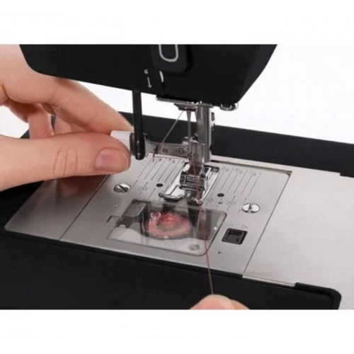 Máquina de Coser Singer Heavy Duty 4432 Black Edition
