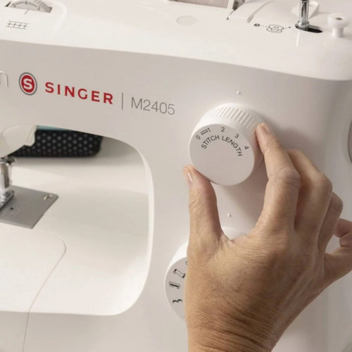 Máquina de coser Singer M2405