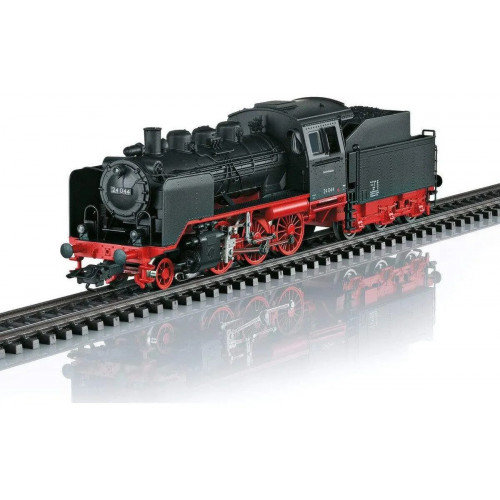 Märklin Class 24 Steam Locomotive with a Tender (36244)