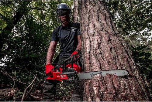 Motosierra con espada de 40cm Milwaukee M18 FCHS-121 FUEL