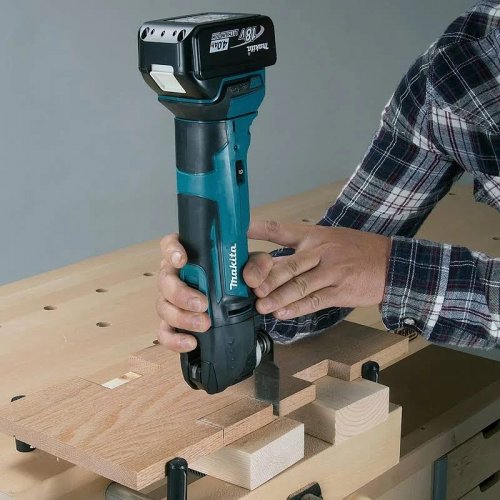 Multiherramienta Makita dtm51z