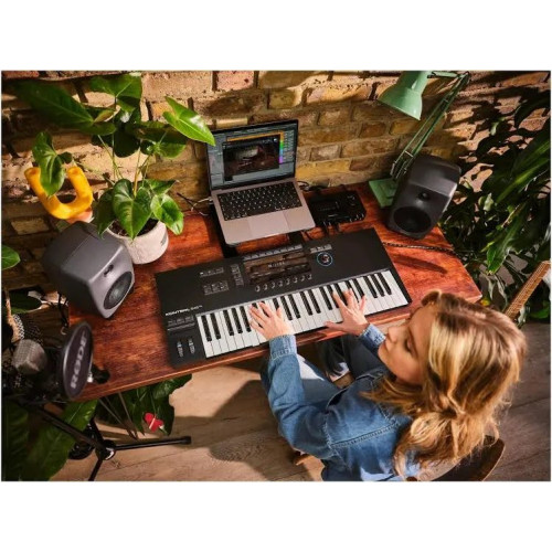 Native Instruments Kontrol S49 MK3