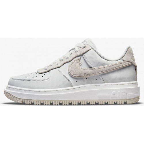 Nike Air Force 1 Luxe