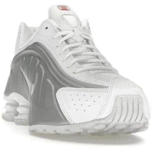 Nike Shox R4