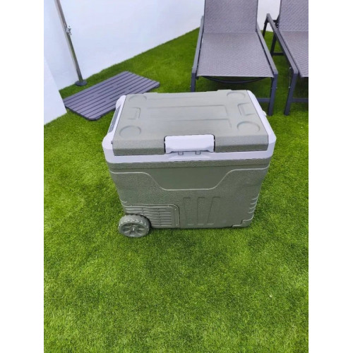 Outsunny Nevera Portátil Eléctrica 45L Refrigerador de Coche 12V/24V -20°C a +20 °C con Pantalla LED Táctil 64,5x43,5x53 cm