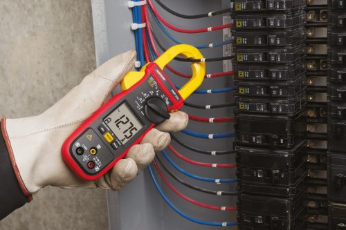 Pinza amperimétrica AMP-320, digital, CA/CC, hasta 600 A