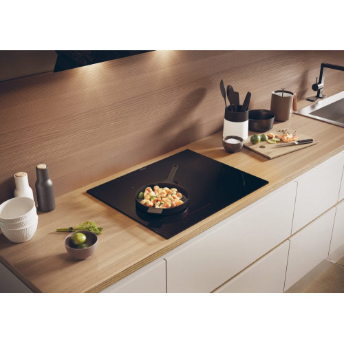 Placa de inducción Haier, 3 zonas + Zona Flex, WIFI, ID Series 2 - HAIFB53IRCS Negro