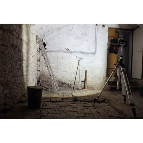 Proyector LED Bosch Professional GLI 18V-4000 C 4.000 lúmenes inalámbrico