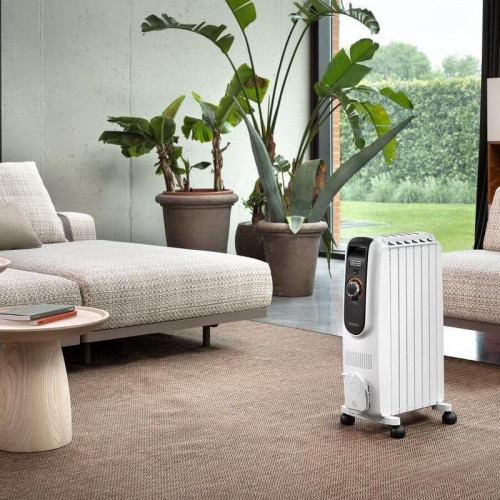Radiador Eléctrico DeLonghi TRD50615 1500W compacto con termostato programable y ruedas Smart Set