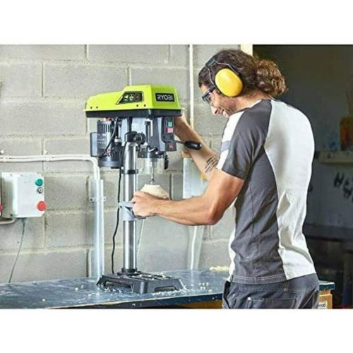 Ryobi 390 W