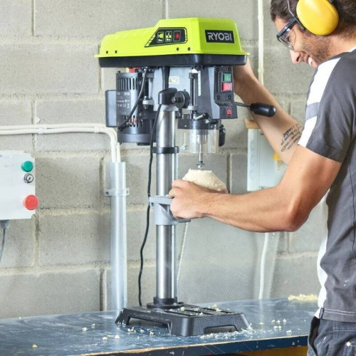 Ryobi 390 W