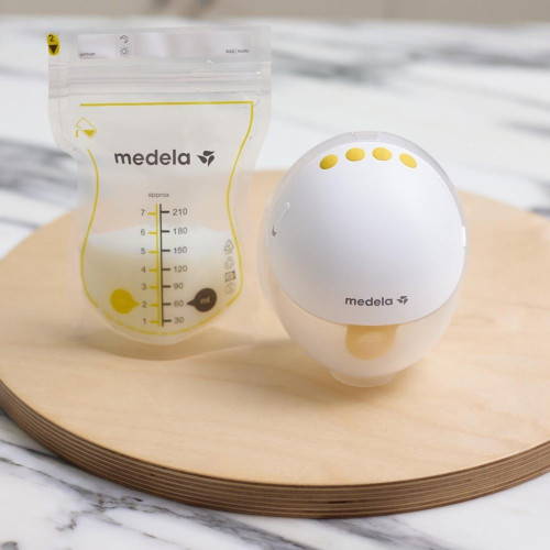 Sacaleches eléctrico sin cables Medela Motion In Bra simple Blanco