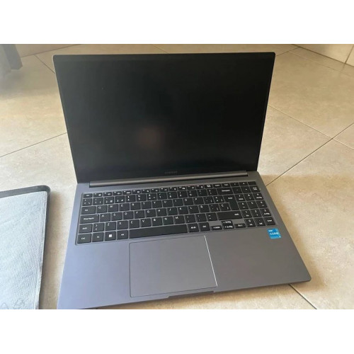 Samsung np750xgj-kg1uk galaxy book4 np750xgj-kg1uk ordenador port