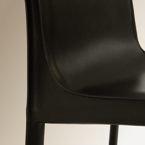 Silla de piel regenerada Módena Negro