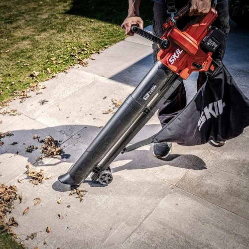 Skil GB1E0350BA Soplador de hojas y pistón 2x20V sin escobillas incl. 2x batería de 4,0Ah y 2x cargador
