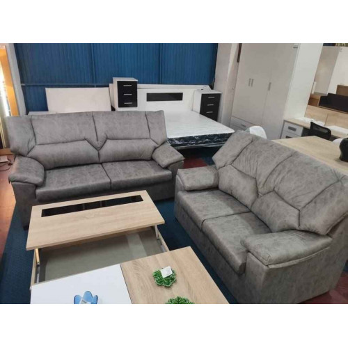 SOFÁS DE 3 Y 2 PLAZAS – NUEVOS