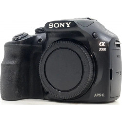 Sony α3000 ILCE-3000K - Cámara digital - sin espejo - 20.1 MP - APS-C - 3x zoom óptico lente OSS 18-55 mm - negro