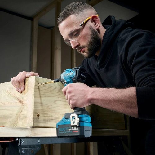 Taladro percutor 18v elite 150nm y atornillador impacto 18v elite 210nm brushless 2x4ah erbauer