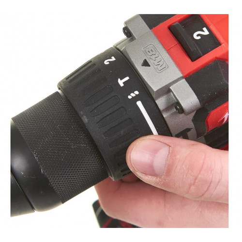 Taladro Percutor M18 con 2 baterías 2Ah + Cargador + Maletin Milwaukee M18 CBLPD-202C