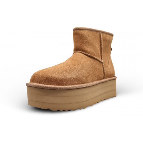 UGG Plataforma Classic Mini