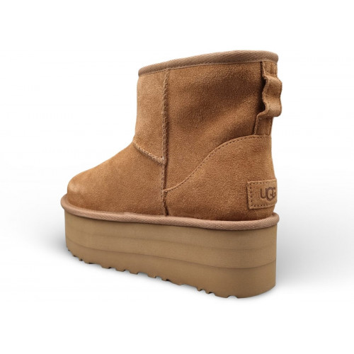 UGG Plataforma Classic Mini