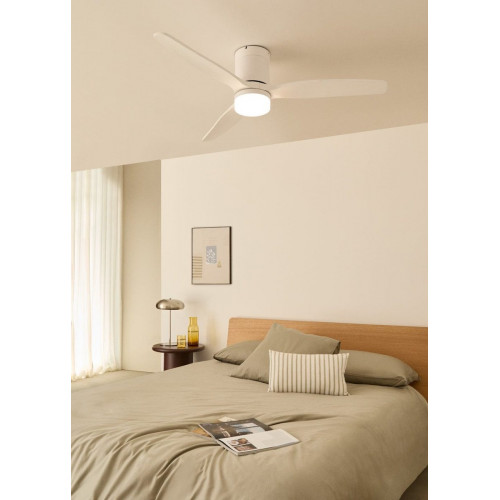 WIND CALM M - Ventilador de techo 40W silencioso con aspas de ABS técnico Ø132cm - Con luz - sin WIFI