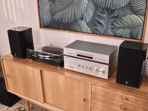Yamaha TT-S 303 Tocadiscos